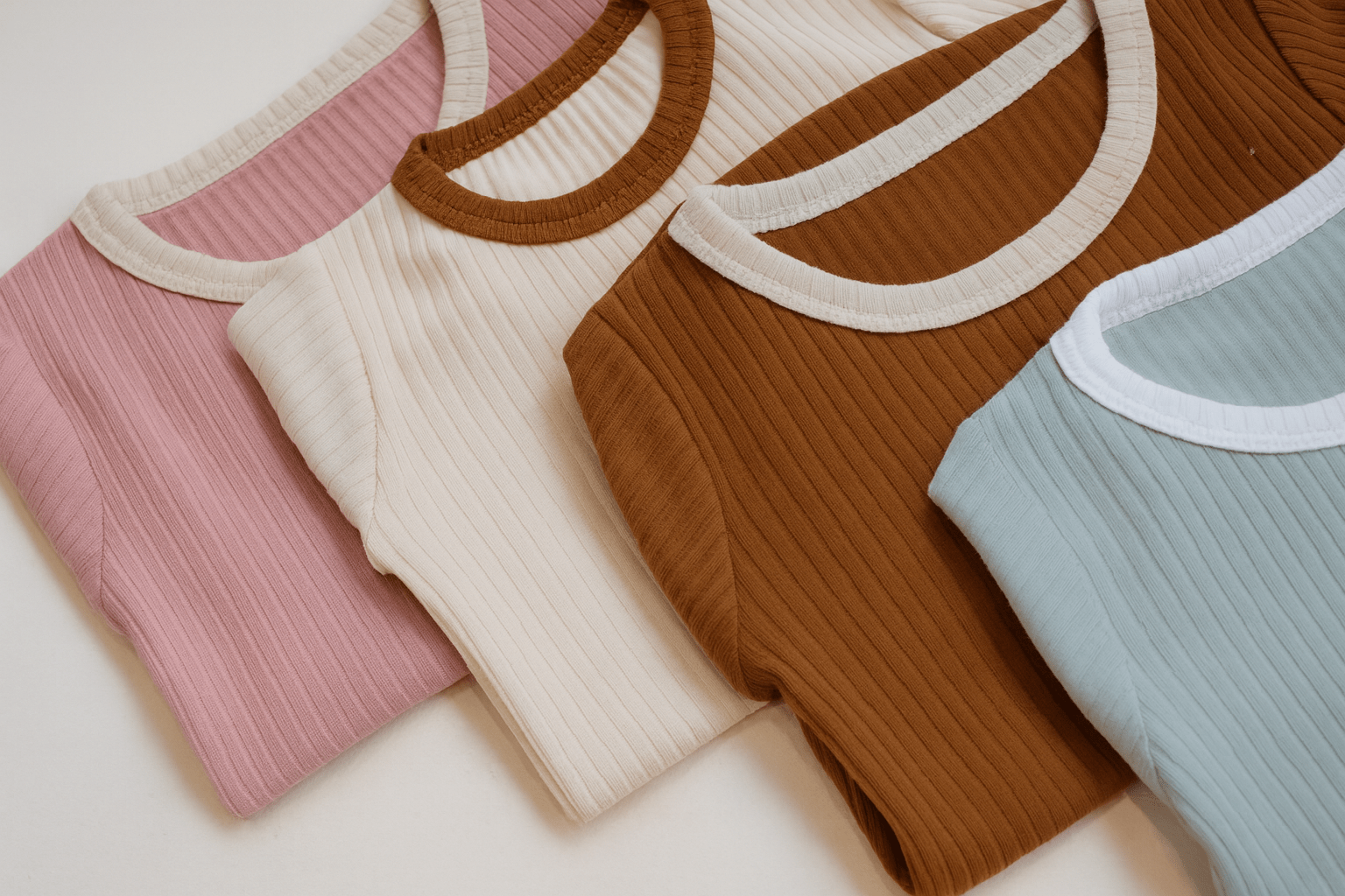 ChatGPT Image 22_29_52 27 thg 8, 2025-min