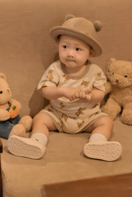 Bộ áo kèm quần Tiny Grizzl dành cho bé trai và bé gái