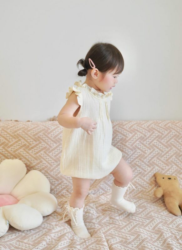 Đầm Honey Hugs chất vải xô muslin thanh lịch dành cho bé gái