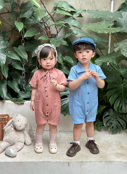 Bộ liền thân Blush & Cloud chất vải tơ vân mây thanh lịch cho bé trai và bé gái